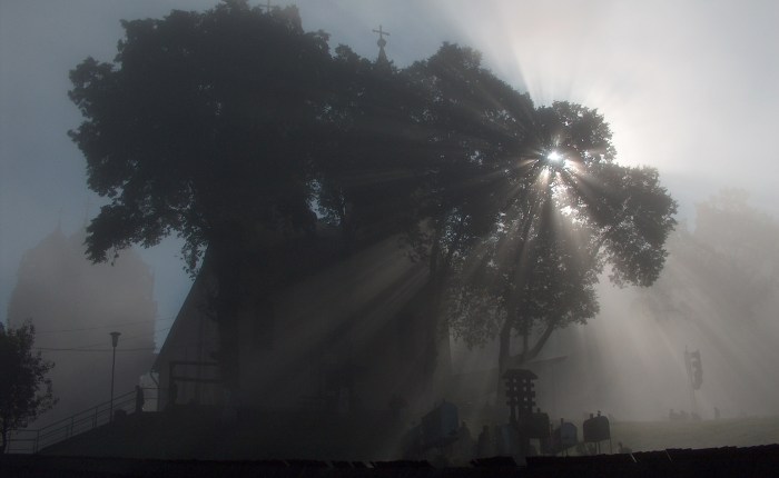 Casa lui Dumnezeu, păzită de cîinele lui&nbsp;Bartolomeu