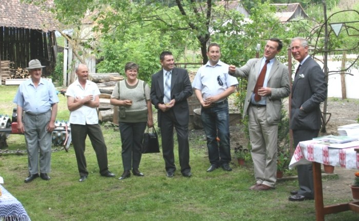 La noi, la țară, vine-un Prinț. Corespondență din&nbsp;Saschiz