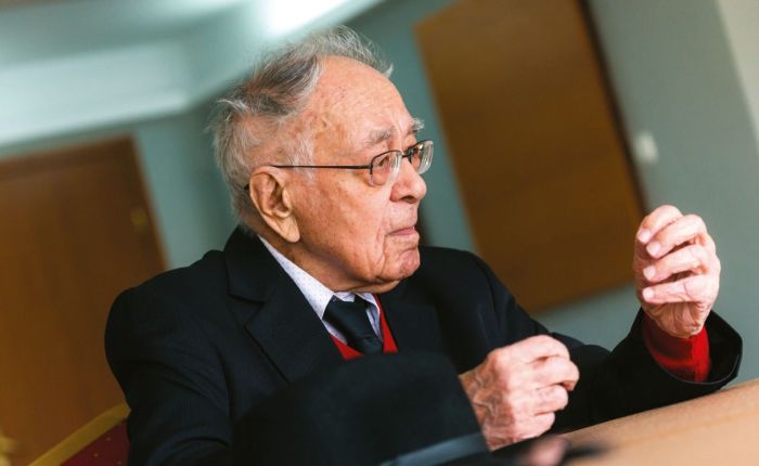 Mihai Șora: „Ar trebui să tragem clopotul, să deschidem ochii şi să vedem exact situaţia în care&nbsp;suntem”